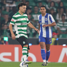 <![CDATA[ Pote 'picado' com William Gomes: criativo do Sporting mostrou... número de títulos ao brasileiro ]]>