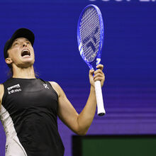 <![CDATA[ Swiatek derrota Kalinskaya e avança para os oitavos de final do US Open ]]>