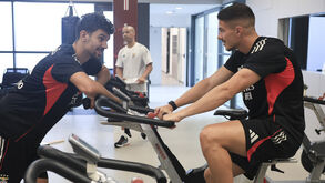 Ivanovic já trabalha: águias mostram primeiras imagens do reforço no Benfica Campus