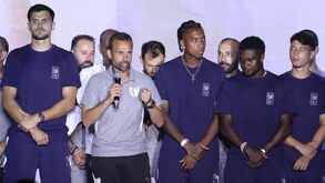 As melhores imagens da apresentação do plantel principal do Famalicão para 2025/26