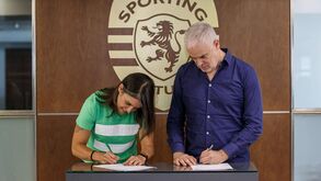 Maria Carlos renova com o Sporting 