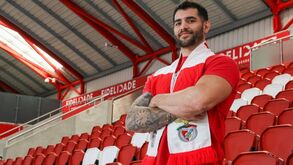 Pau Oliveras reforça o andebol do Benfica 