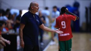 Selecionador dá a tática