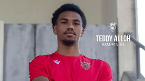 Penafiel contrata lateral francês formado no PSG
