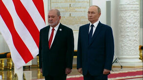 Rei da Malásia encontra-se com Putin em Moscovo