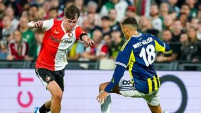 Fenerbahçe perde com o Feyenoord (2-1), em jogo da Liga dos Campeões