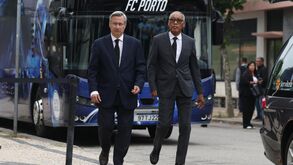Nuno Magalhães e Shéu Han, representantes do Benfica 