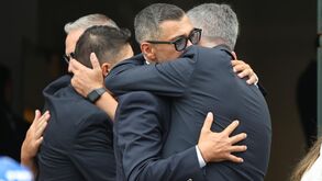 De Sérgio Conceição a Baía, de Shéu a Figo: figuras do futebol no funeral de Jorge Costa