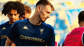 Ferro chegou no último verão ao Estoril