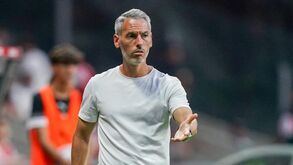 «Guardiola ficou mesmo feliz e deu-me um abraço»: o impacto de Carlos Vicens nos 5-0 do Man. City ao Sporting