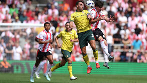 Southampton vence Wrexham com golos de Manning e Stephens em St. Mary's Stadium