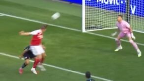 O primeiro golo de Gyökeres no Arsenal visto de outro ângulo