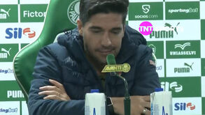 Abel Ferreira: «É difícil justificar às minhas filhas por que o pai foi insultado...»