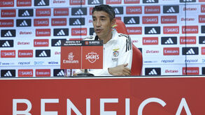Depois da vitória em França, Bruno Lage tenta guiar o Benfica ao playoff da Liga dos Campeões