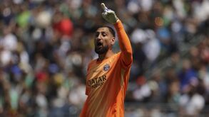 Donnarumma confirma estar de saída do PSG: «Alguém decidiu que não posso fazer parte do grupo»