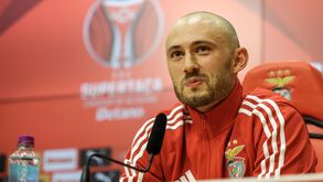 Aursnes feliz como nunca e admite ficar no Benfica até ao fim da carreira