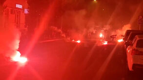 Protestos violentos na Sérvia contra Presidente do país  