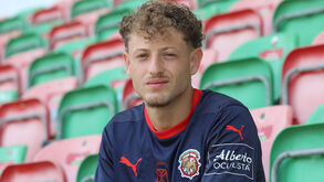 Oficial: Simo Bouzadi assina pelo Marítimo