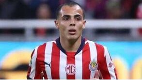 Extremo do Chivas associado ao FC Porto