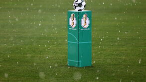 Granizo que parece granito: Grossaspach-Leverkusen interrompido