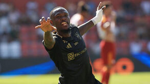 Tchamba festeja golo pelo Casa Pia frente ao AVS, na Vila das Aves