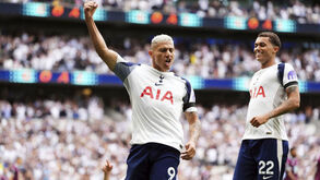 Richarlison é internacional brasileiro