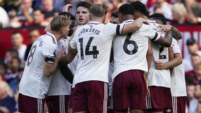 Jogadores do Arsenal a festejar 