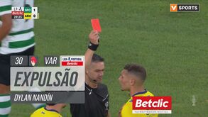 Penálti e expulsão no Sporting-Arouca: VAR alertou árbitro e juiz mudou decisão
