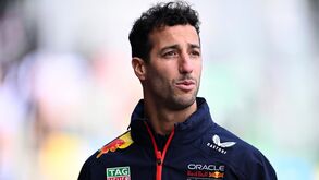 Daniel Ricciardo hospitalizado após sofrer queda de moto na Austrália