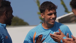 Gabri Veiga anunciou que vai ser pai durante o treino do FC Porto: esta foi a reação do grupo