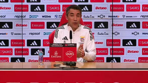 Bruno Lage sobre Aktürkoglu: «Está muito feliz... de cabeça, corpo e alma no Benfica»