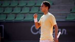 Pedro Araújo celebra vitória no Porto após reviravolta
