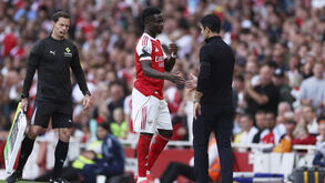 Saka desfalca o Arsenal