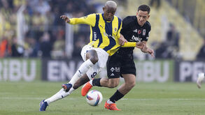 Talisca recorda memórias positivas no estádio antes de jogo competitivo em Istambul