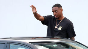 Bas Dost acena no encontro entre Benfica e Fenerbahçe