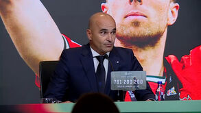 Roberto Martínez emociona-se a falar de Diogo Jota: «Ganharemos por ele e pelo André Silva»