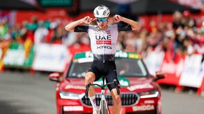 Ayuso vence a 7.ª etapa da Vuelta e João Almeida sobe ao pódio na classificação geral