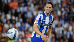 De Jong titular e Gabri Veiga falha clássico em Alvalade