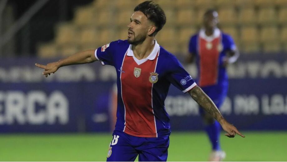 Diogo Martins, jogador do Alverca