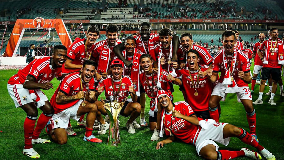 Os 13 jogadores formados no Benfica Campus que conquistaram a Supertaça