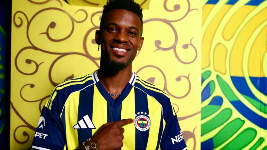 Nelson Semedo diz-se "feliz por fazer parte" da "família" Fenerbahçe