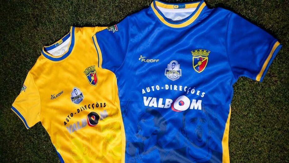 Diogo Jota e André SIlva homenageados nas camisolas do Gondomar 