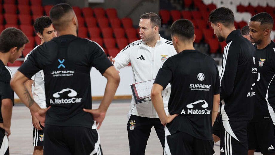 Cassiano Klein orienta equipa encarnada