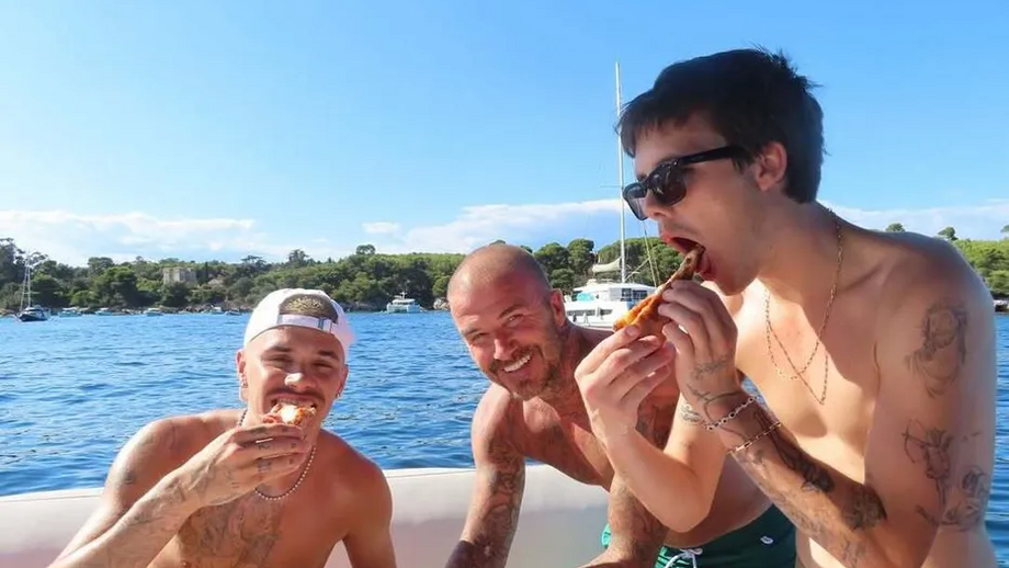 Cruz Beckham partilha imagens das férias da família
