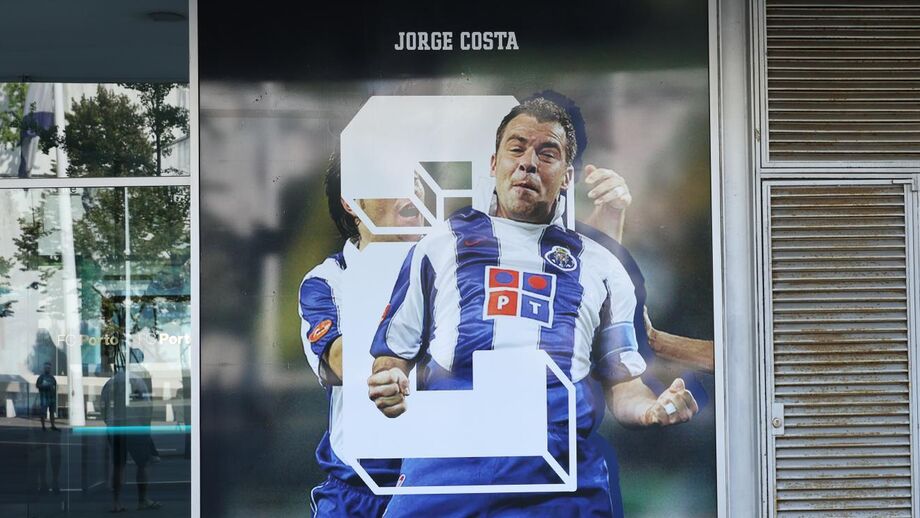 Jorge Costa recordado por antigo extremo