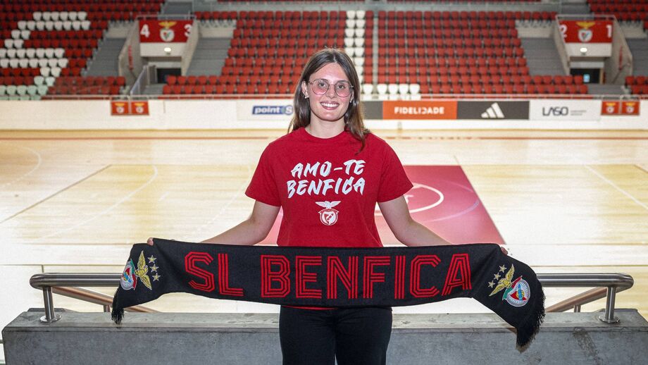 Madalena Pereira renova com o Benfica