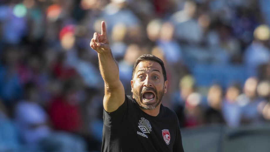 Vasco Matos, treinador do Santa Clara