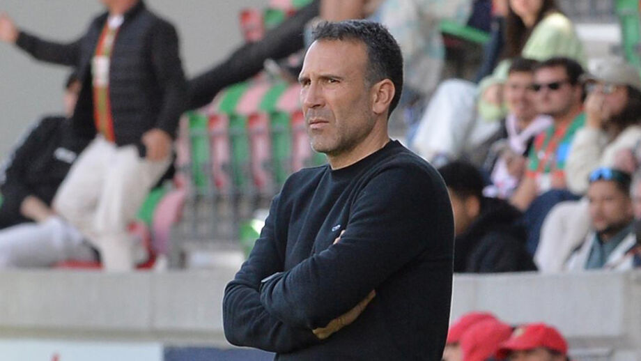 Sérgio Vieira antevê jogo difícil contra a U. Leiria, mas quer equipa unida e ambiciosa