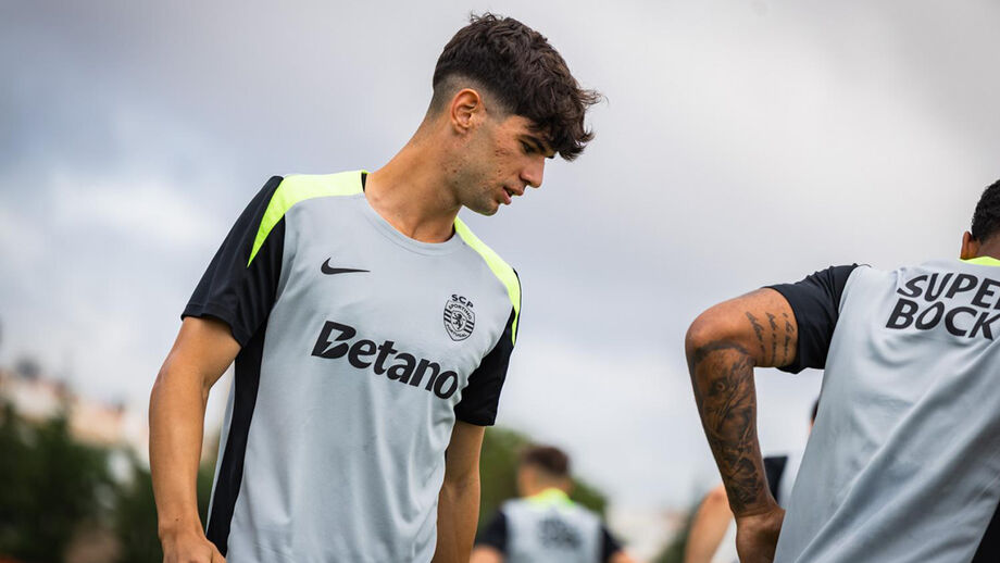 Rodrigo Ribeiro  aguarda por uma solução no clube