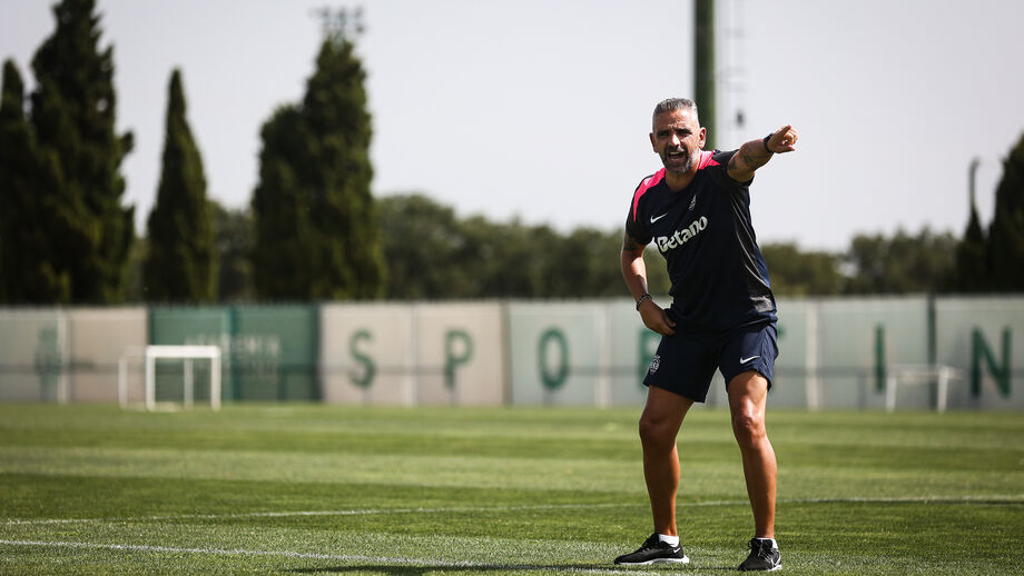 Rui Borges orientou mais um treino em Alcochete